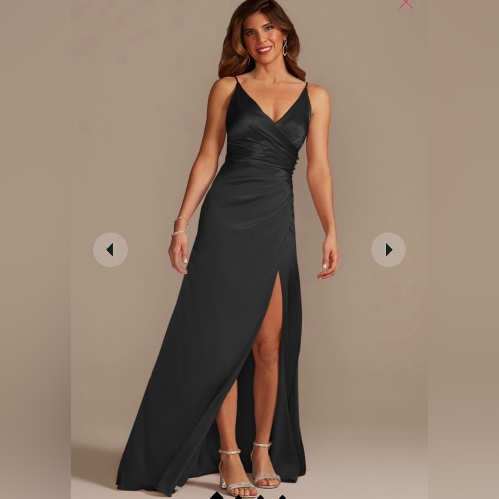 NWT David’s Bridal GALINA SIGNATURE
charmeuse draped strappy bridesmaid dress